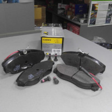 Колодки тормозные передние с датчиком износа (пр-во RoadHouse) Fiat Ducato 94-99, Peugeot Boxer 94-