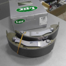 Колодка барабанная заднего тормоза (пр-во LPR) FORD TOURNEO/TRANSIT (FWD)