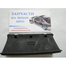 Подушка рессоры (передней/нижняя) MB Sprinter 96- (2-ох лист.) (R)