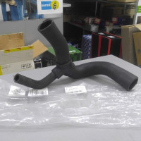 Патрубок водяной нижний отрадиатора к двигателю (CHERY) AMULET 1,6