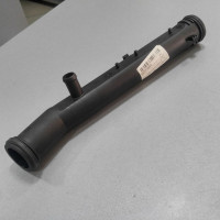 Патрубок системы охлаждения 