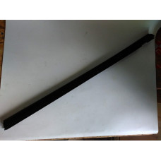 Уплотнитель стекла задней двери 