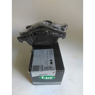 Колодки тормозные передние 45022SEAE01 (пр-во LPR) Honda Accord 05P1211 517 р.