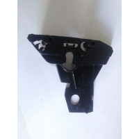 Кронштейн бампера переднего правый R A9068821114 (пр-во AUTOTECHTEILE) Mercedes Sprinter 06-