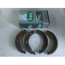 Колодки ручного тормоза (пр-во LPR) BMW 5 E34,  7 E32