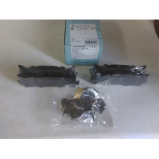 Колодки тормозные передние (пр-во BLUE PRINT) Toyota Camry 06-