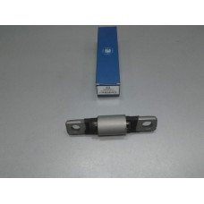 Сайлентблок переднего рычага передний (пр-во Q-FIX) Nissan X-Trail, Rogue 08-, Qashqai 07-, Renault Koleos 08-