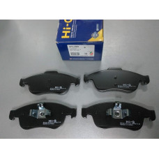 Колодки тормозные передние (пр-во SANGSIN) DACIA DUSTER 1.5 1.6 2010-, RENAULT FLUENCE 2010-,GRAND SCENIC III 09-, MEGANE III 08-