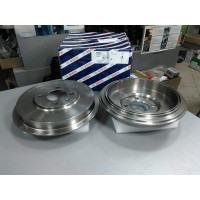 Барабан тормозной задний без ABS, под ступицу (пр-во BOSCH) VW CADDY 95-04. SEAT INCA 95-03
