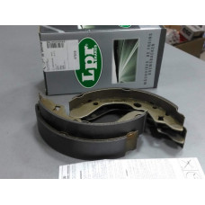 Колодка барабанная заднего тормоза (пр-во LPR) MAZDA 323