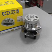 Ступица задняя R14 (MOOG) Chrysler GS - VOYAGER, 95-01