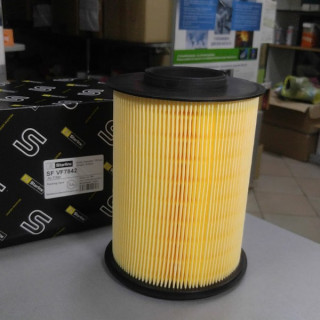 Фильтр воздушный (пр-во STARLINE) FORD FOCUS 04-, VOLVO S40 04-