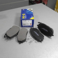 Колодка переднего тормоза (SANGSIN) TOYOTA  AURIS E18,  COROLLA E18