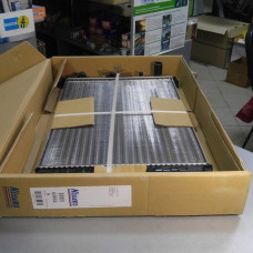 Радиатор охлаждения (пр-во NISSENS) Renault Laguna 1994 1.8 i