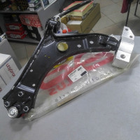 Рычаг передний правый нижний (пр-во APPLUS) Audi A3 (03-)/Skoda Octavia (04-)/VW Golf,