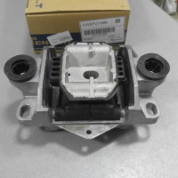 Подушка АКПП  левая 