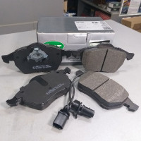 Колодки тормозные передние, с датчиком (пр-во LPR) Passat B5/Audi A4/A6 00-05