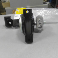 Подушка двигателя левая гидравлическая 96550234 (пр-во KAP) Chevrolet Lacetti