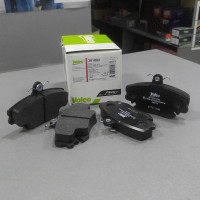 Колодки тормозные передние (пр-во VALEO) Renault Clio, Logan 