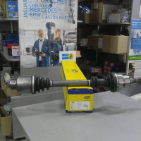 Полуось передняя левая, правая (пр-во MAGNETI MARELLI) Mercedes-Benz MB-100D