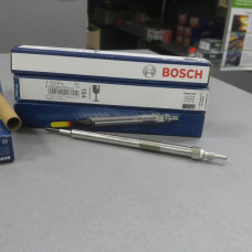 Свеча накаливания (пр-во BOSCH) Renault Laguna,Master III,Trafic II,Opel Movano,Nissan 2.0/3.0dCi 07