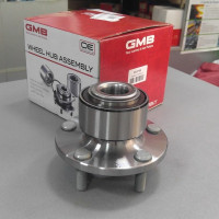 Подшипник ступицы передней, ступица в сборе GMB FORD FOCUS II 03-