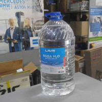 Вода дистиллированная LAVR 10л