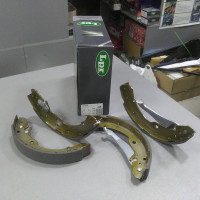 Комплект тормозных колодок задн. LPR SKODA TOUR